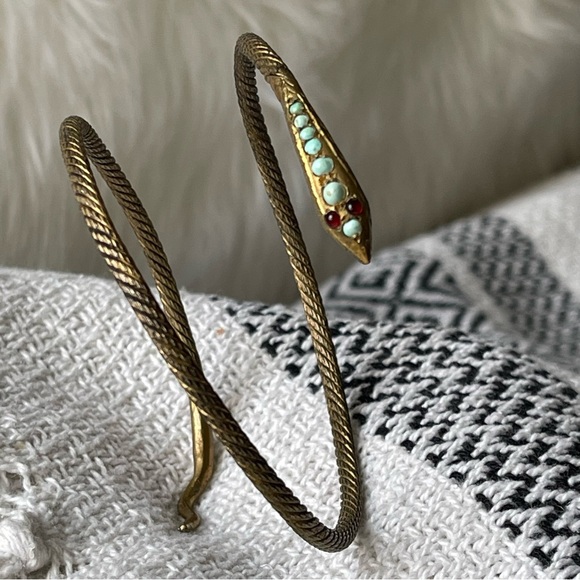 Vintage Coiled Gilt Egyptian Revival Silver Snake Bangle Turquoise Garnet Eyes - Picture 11 of 17